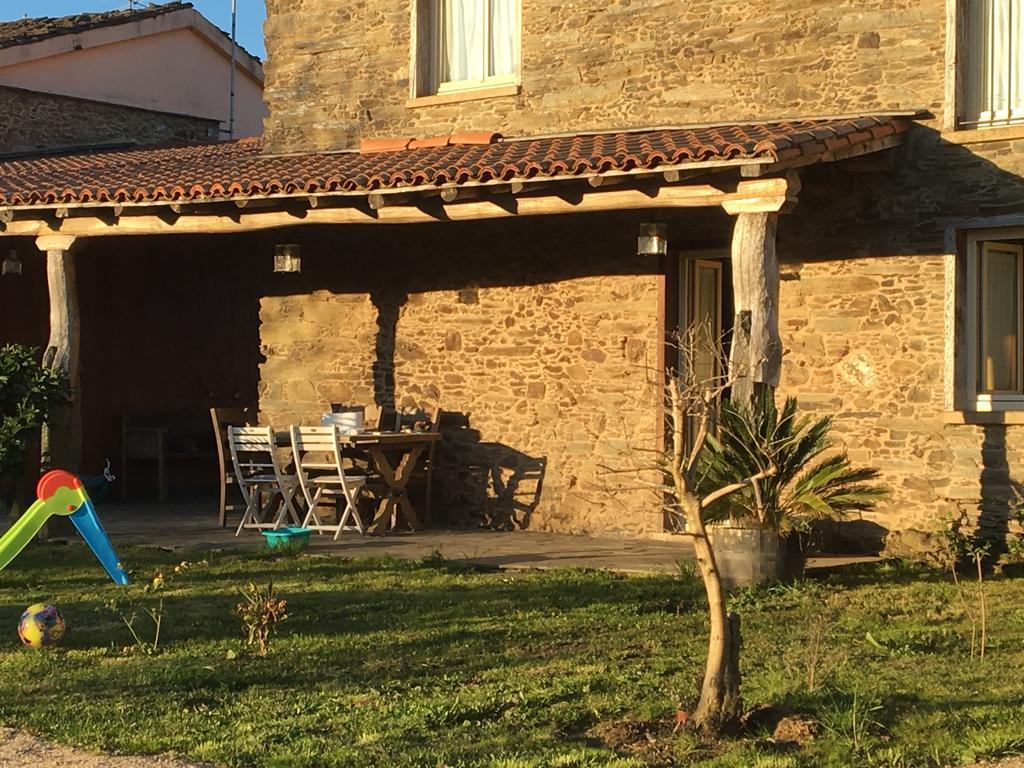 Vila Peregrina Castaneda  Exteriör bild
