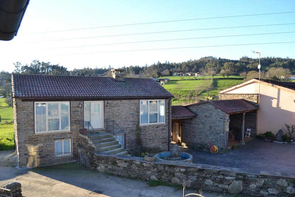 Vila Peregrina Castaneda  Exteriör bild